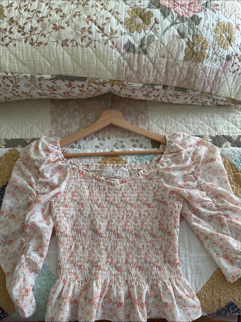 Pink Ruched Floral Top - Picture 3 of 8